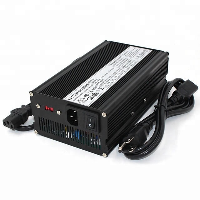 52V 3A Li-ion Lithim Battery Charger 58.8V 3A 14S XLR plug