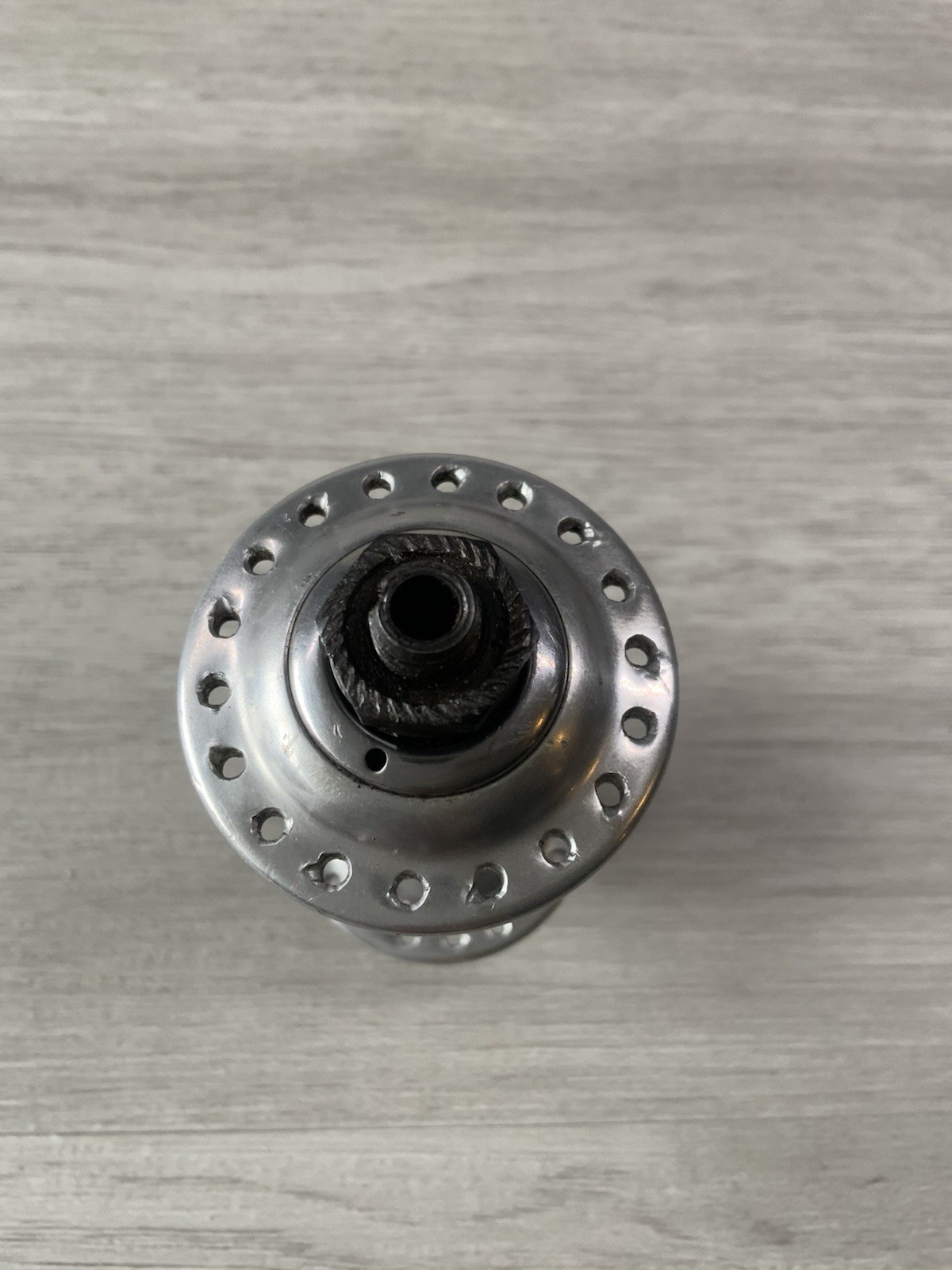 CAMPAGNOLO RECORD FRONT HUB 36 HOLE 100 MM SPACING