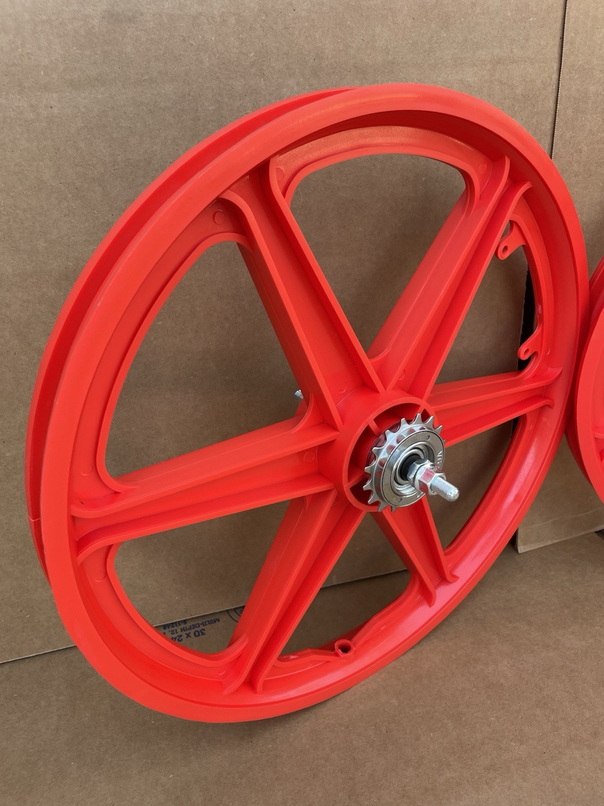 20″ Bicycle Plastic RED 6-spoke Mag Wheels and Red Gum Wall Tire Set GT Rims BMX