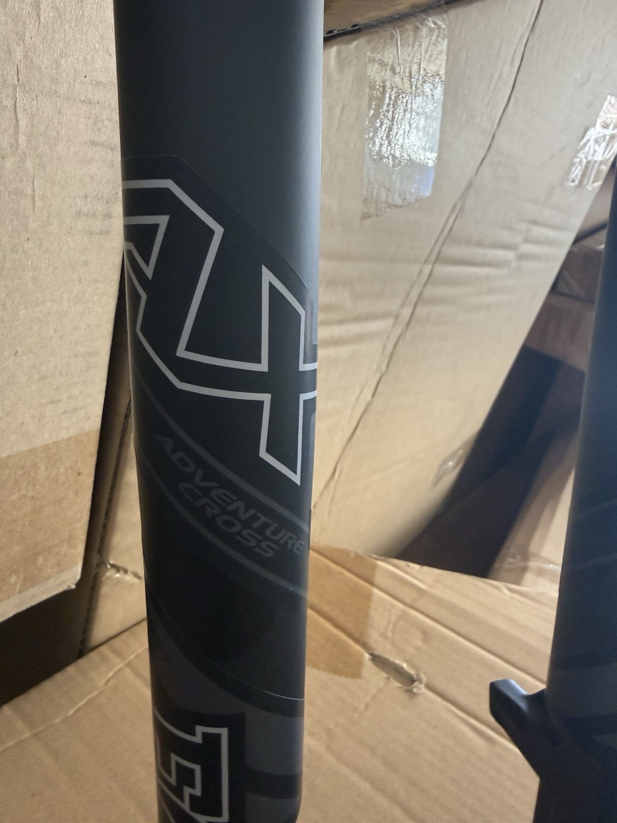2021 Fox PERFORMANCE ELITE 32 FLOAT AX 700 40mm