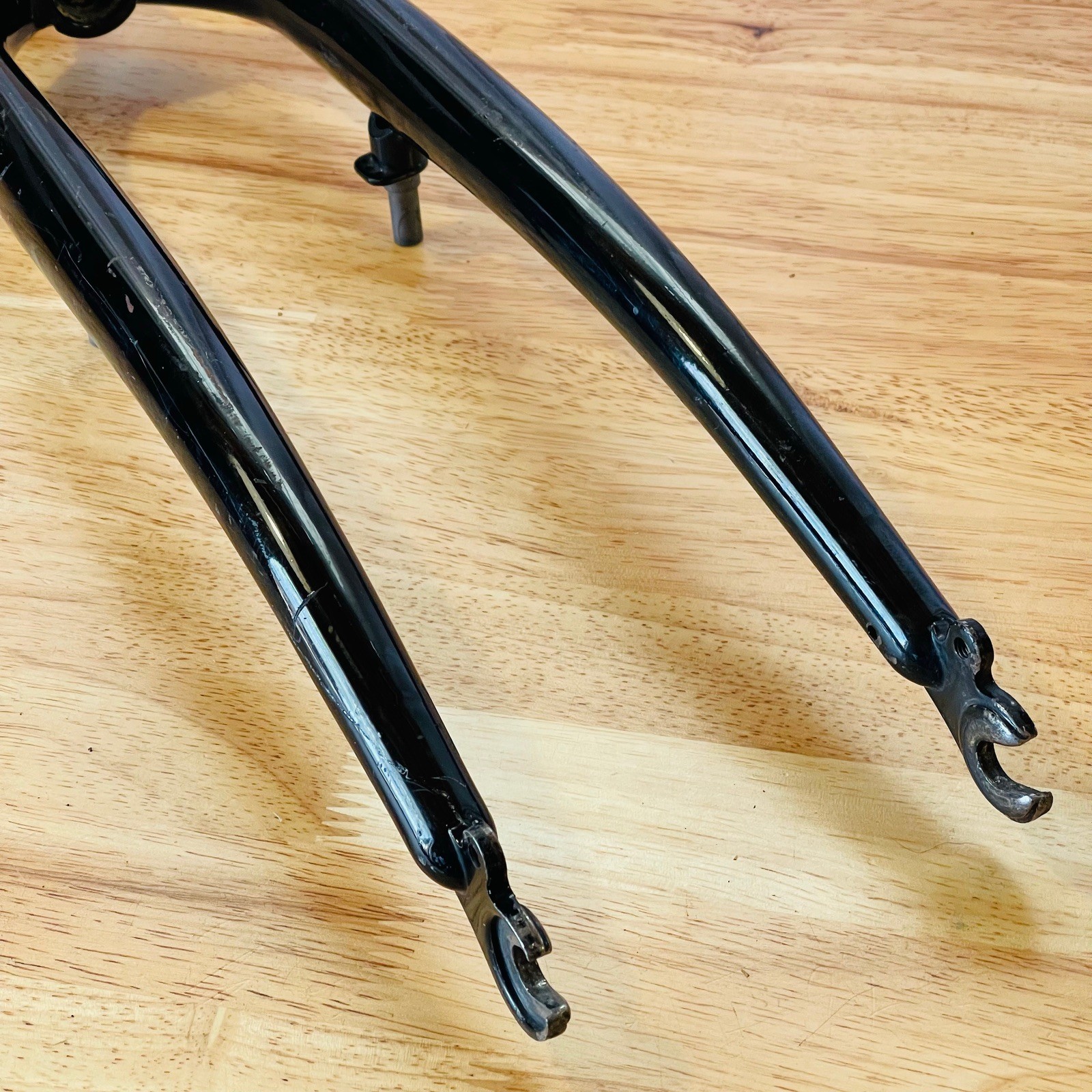 Steel Mountain Bike Fork 1-Inch Threaded 26 209 Steerer 390 AtoC Black 