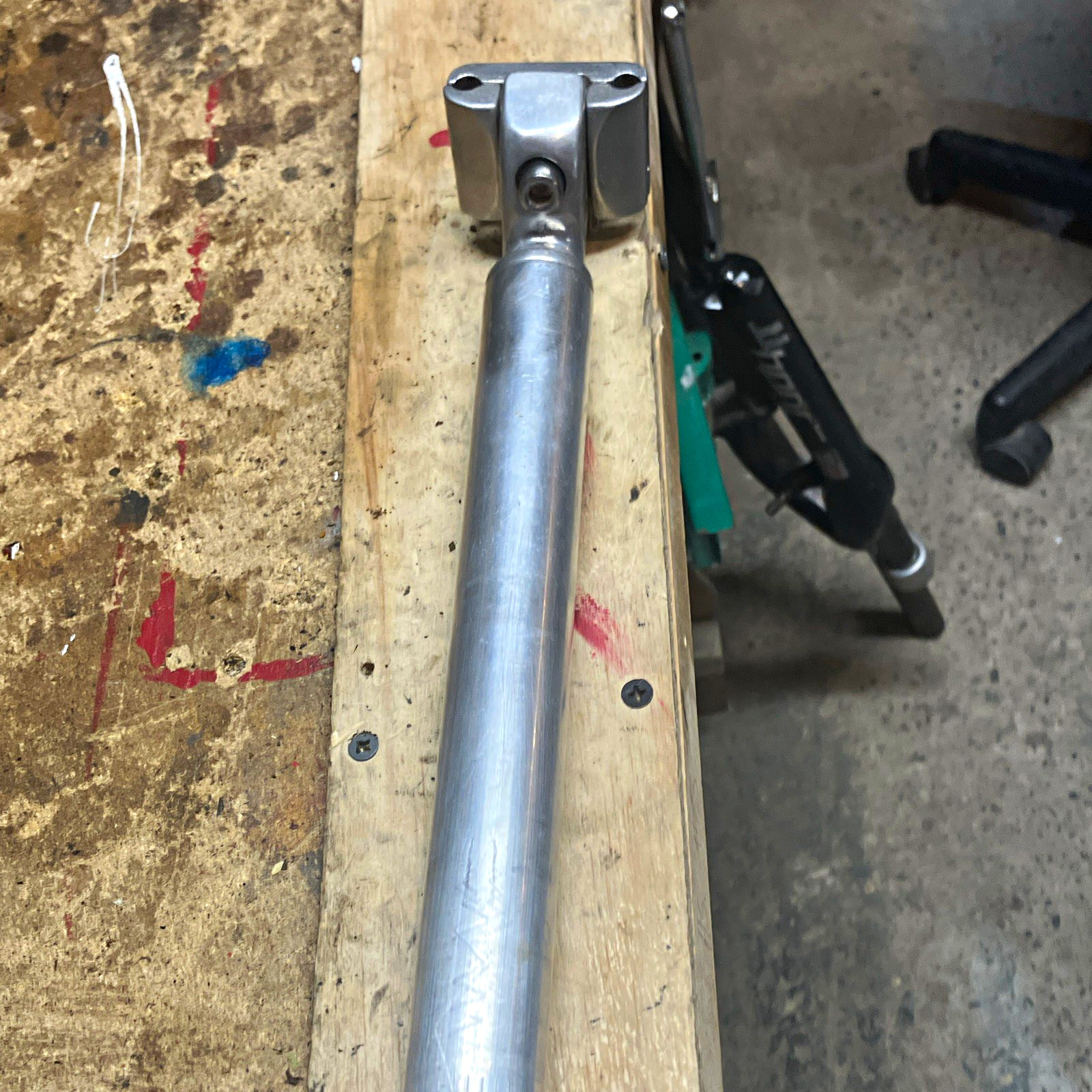 Silver Aluminum Bicycle Seatpost