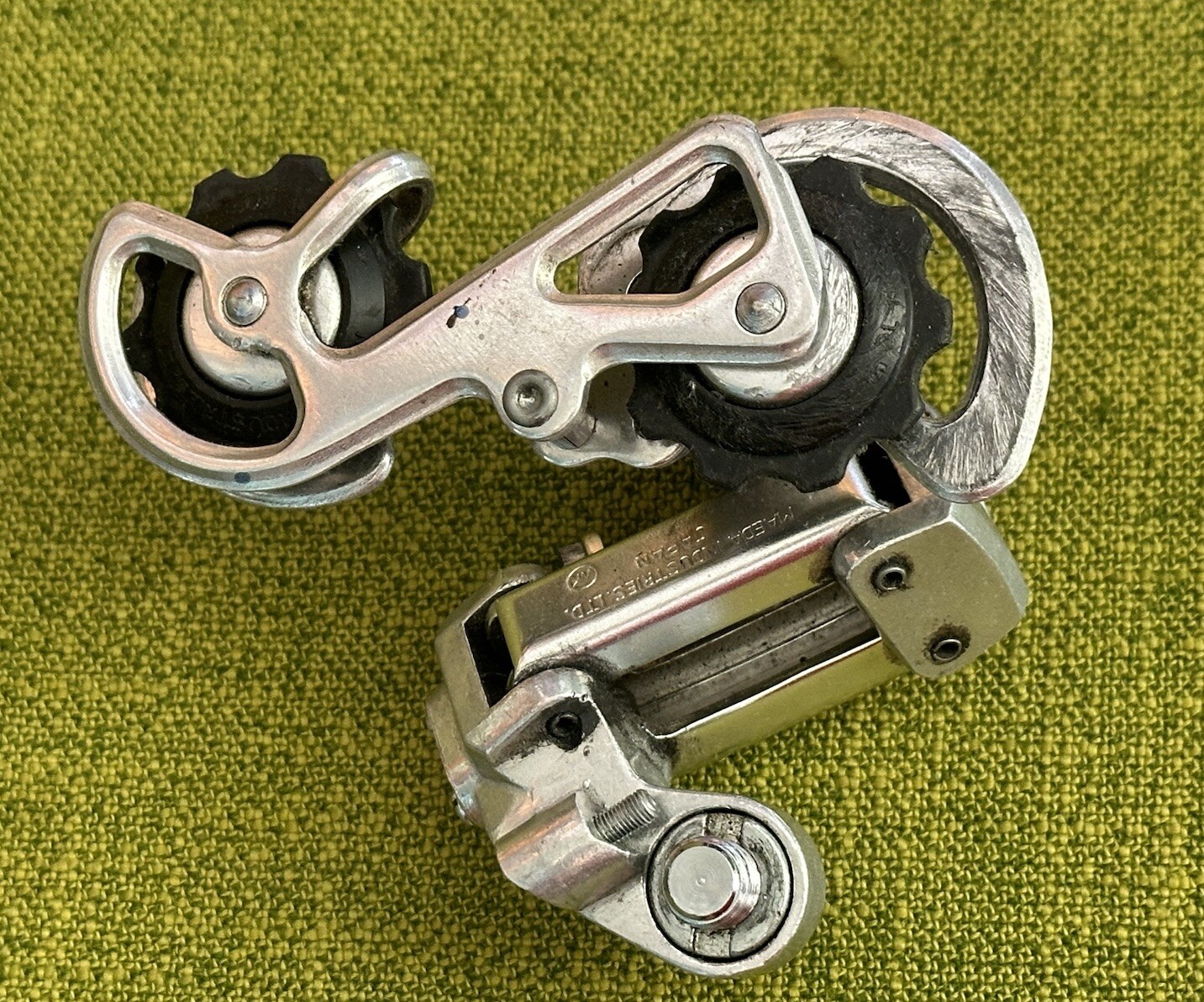 Vintage 1980 SUNTOUR Rear Mid Cage VX ALLOY Derailleur 206 Grams WK Date Code