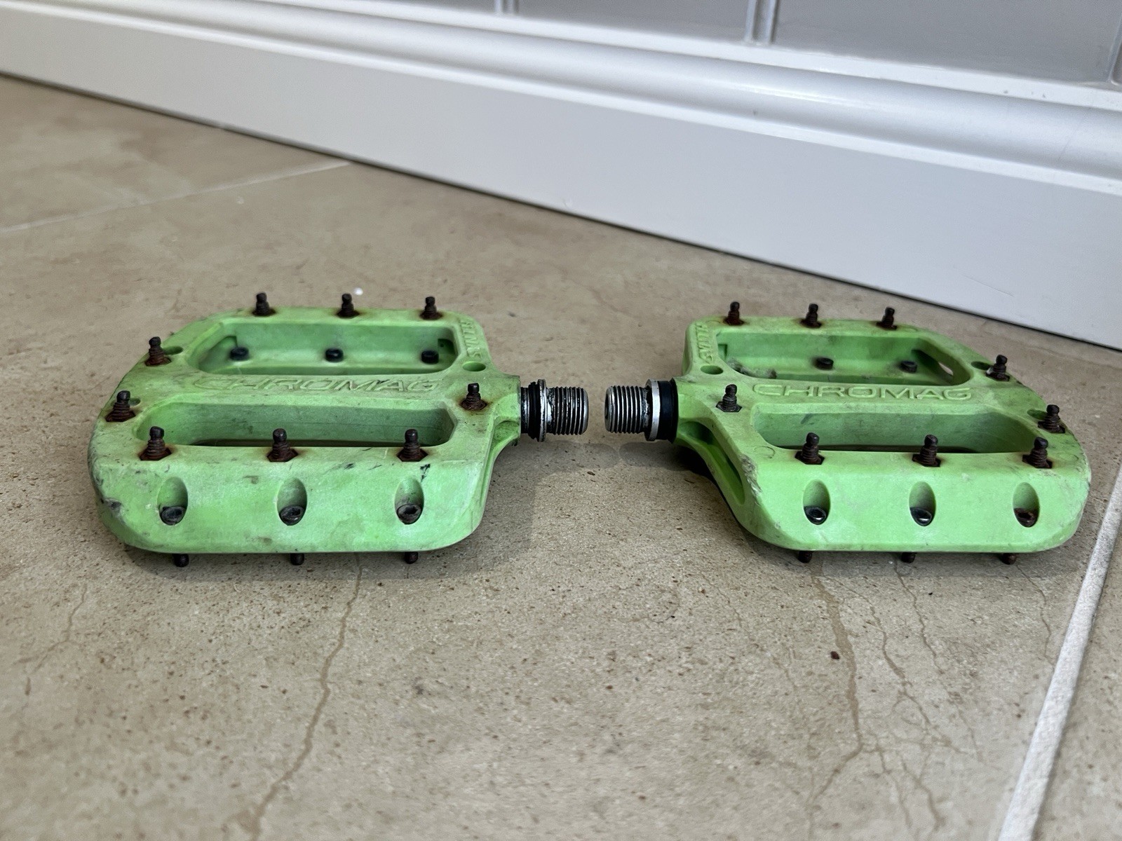 Chromag Synth Platform Bike Pedal Set Nylon Body Green Mountain Bike