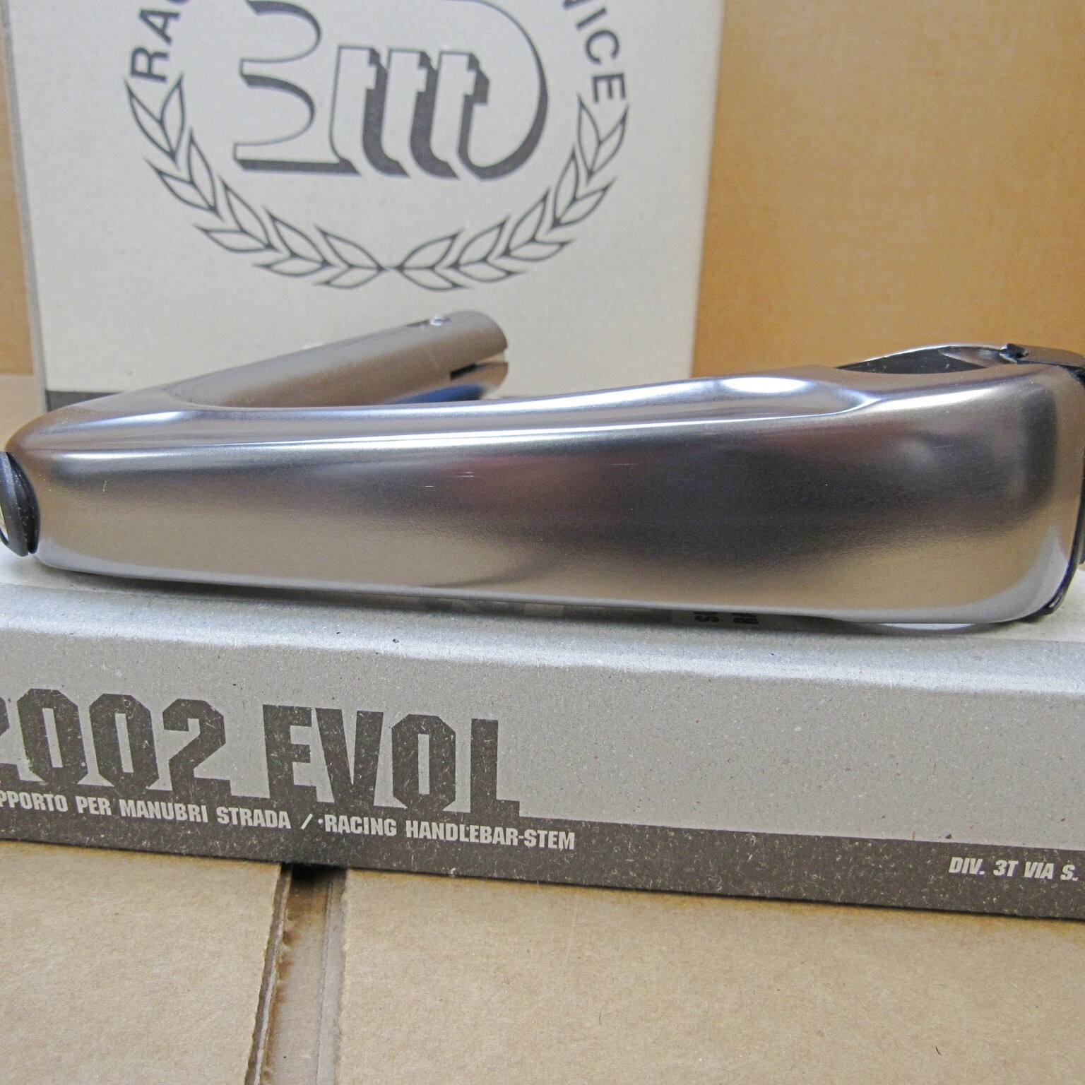 New-Old-Stock 3T 2002 Evol Quill Stem w/Gray Finish (25.8/26.0 mm clamp x 125mm)