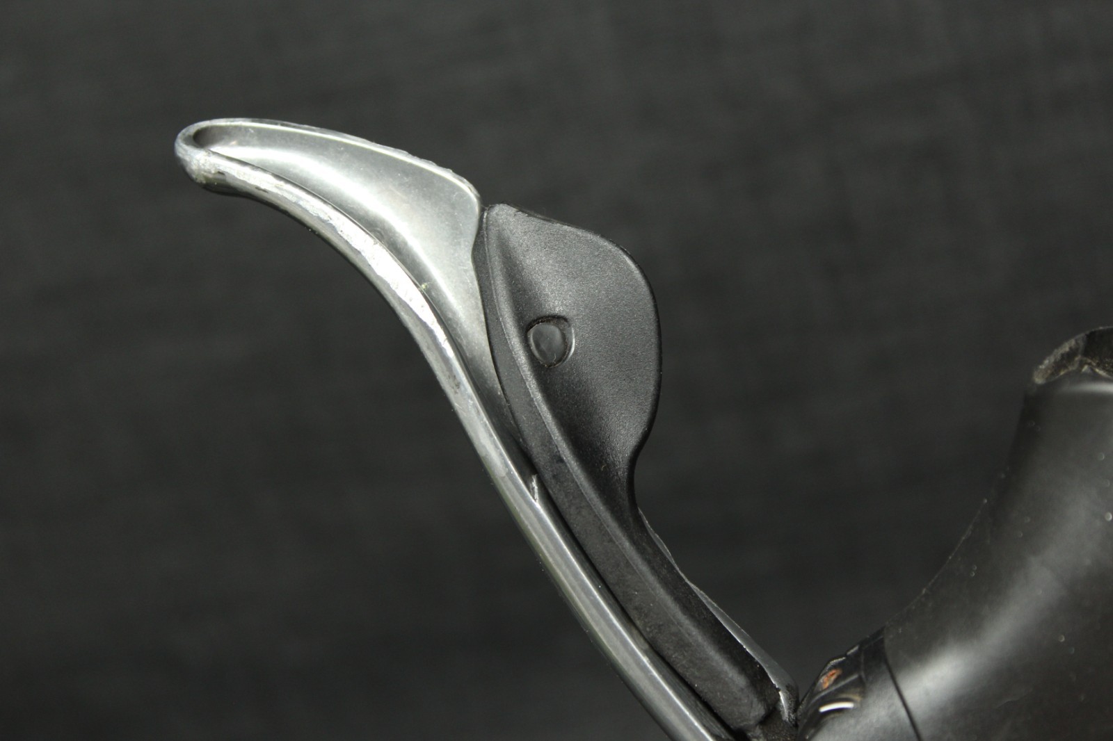 Vintage SHIMANO 105 ST-5600 , 2/3 x 10 speed Road bike Shifters, brake levers.