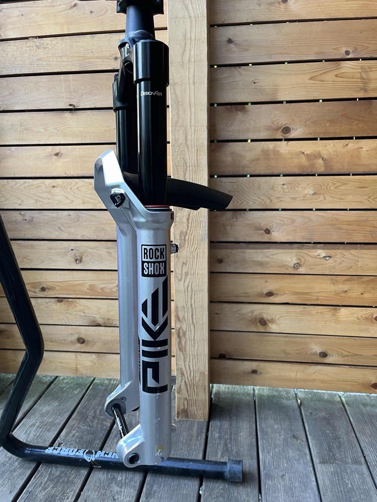 RockShox Pike Ultimate 27.5in 140mm Charger 3 Tapered Suspension Fork