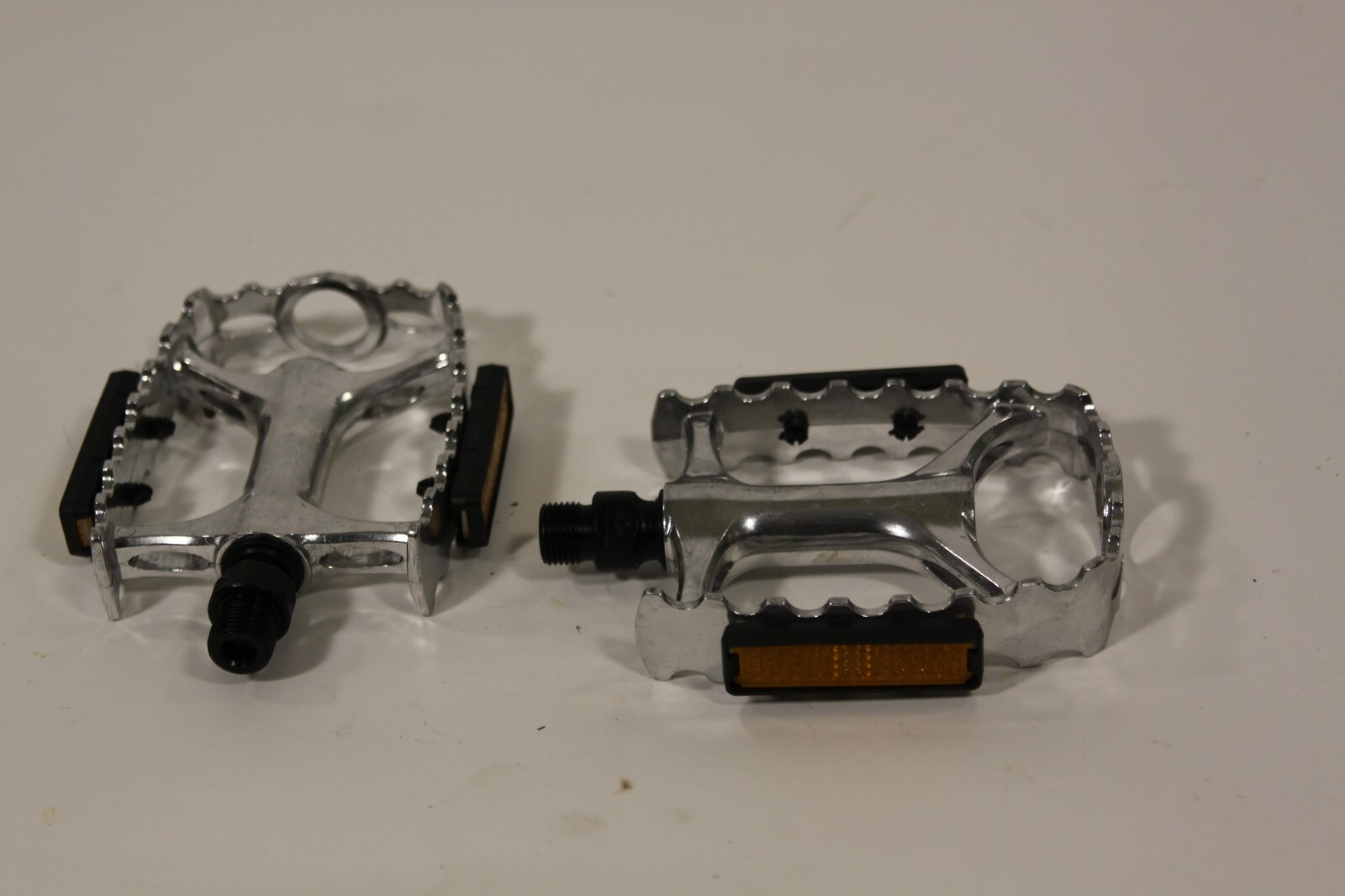 Fuji Alloy Cage Platform Bicycle Pedals 9/16 Silver MTB, Hybrid, Urban PD 5