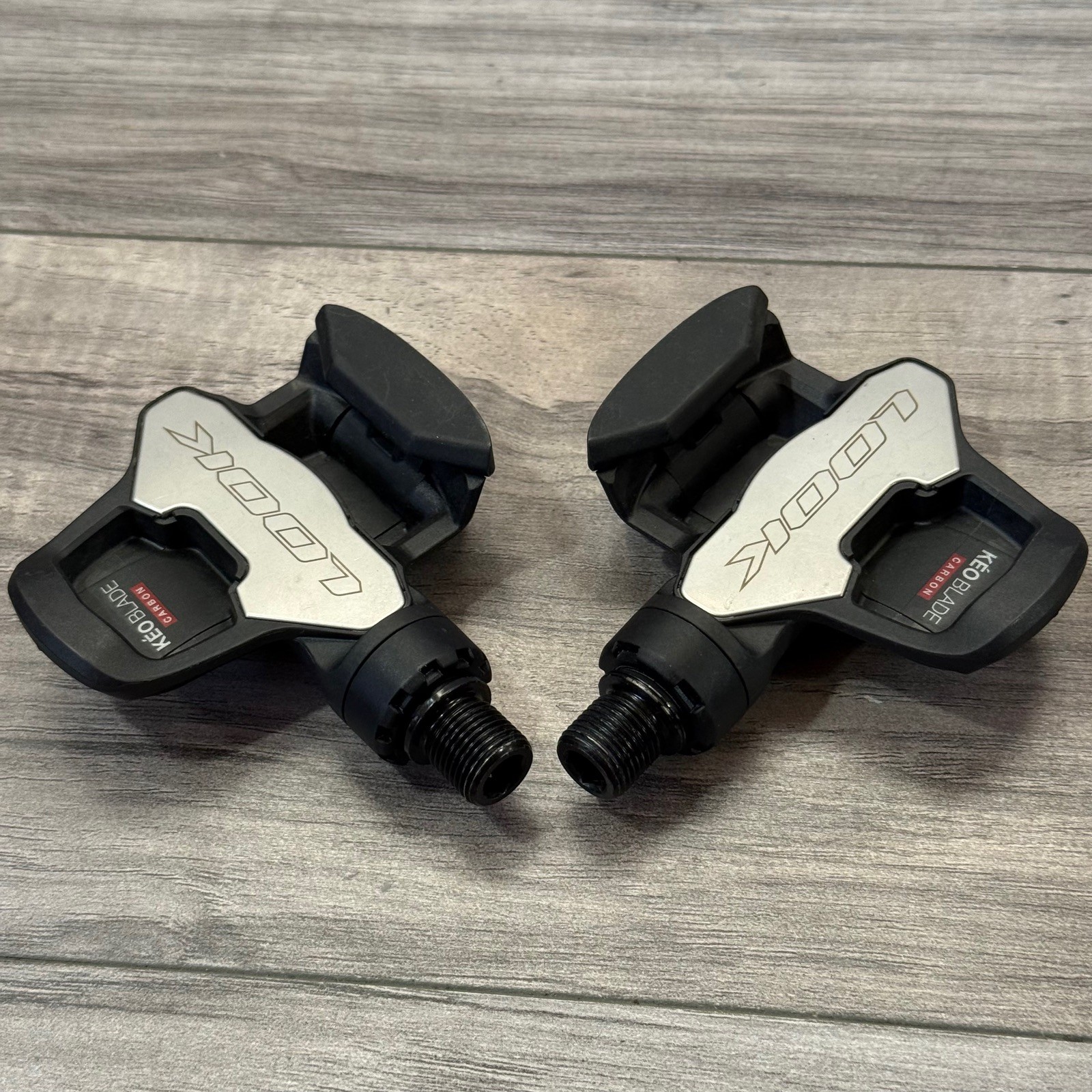 LOOK KEO Blade 12 Carbon Clipless Road Pedals Black No Cleats Super Low Miles