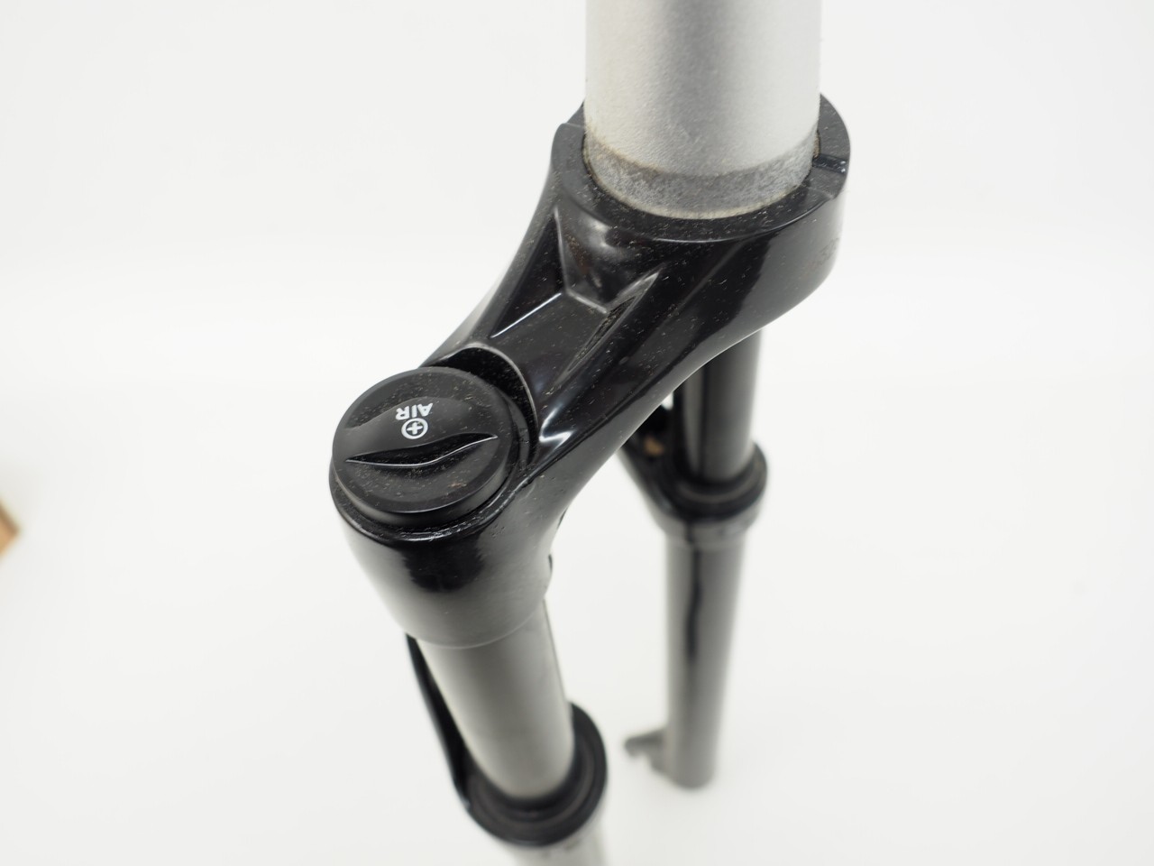New! RockShox Judy Gold RL Mountain Bike Fork 29″ x 120mm Tapered QR w/ Remote