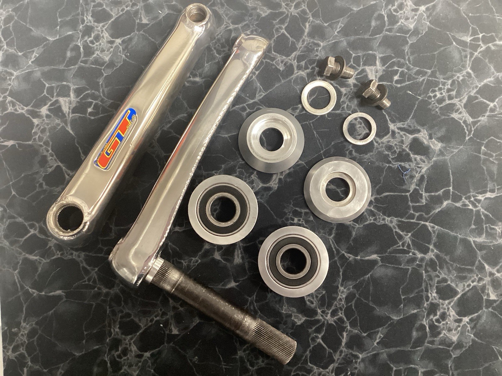 GT Overdrive Cranks 180mm Excellent Condition W/BB & Hardware BMX 1990’s Rare
