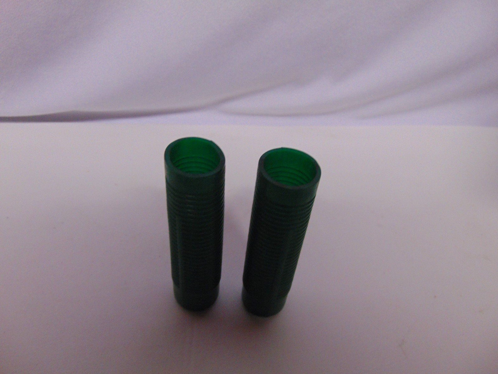 Pair of Vintage Hunt Wilde Green handle bar grips 1″ diameter 4.5″ long