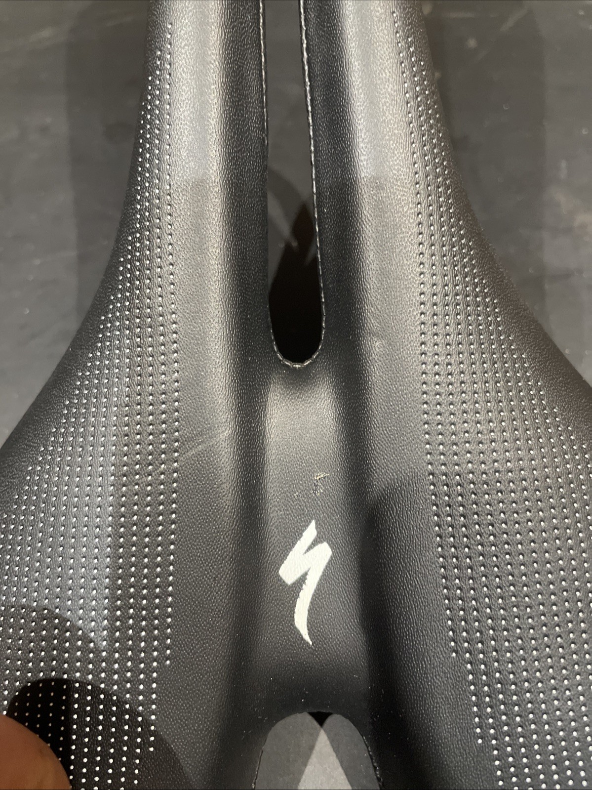 Specialized Saddle 155mm Avatar Hollow CR/MO Body Geometry In Black With White