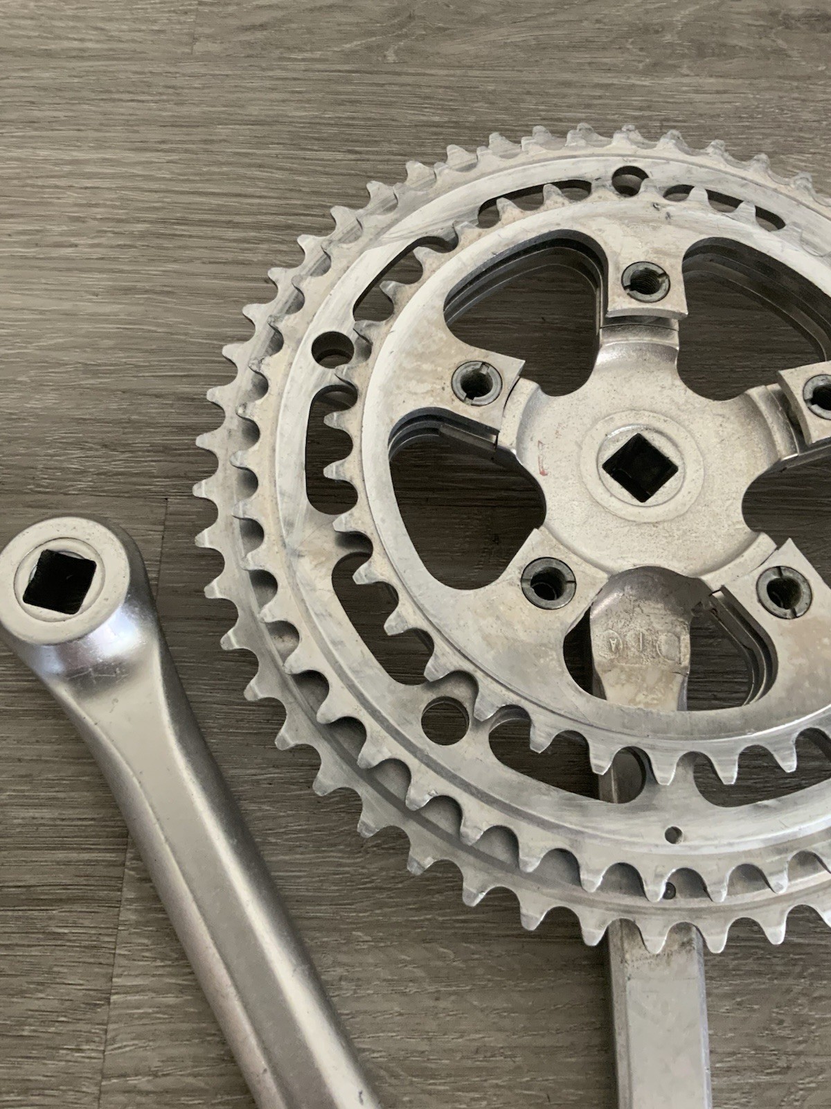 STRONGLIGHT CRANKSET TRIPLE 36-47-52 TOOTH 170 MM ARM LENGTH 9/16 PEDAL THREADS