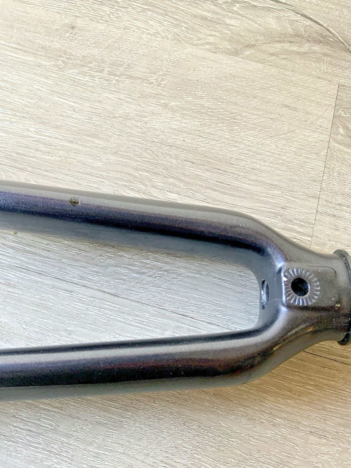 PROFILE CARBON FORK 1 1/8 INCH THREADLESS 700C 596 GRAMS 260 MM STEERER TUBE