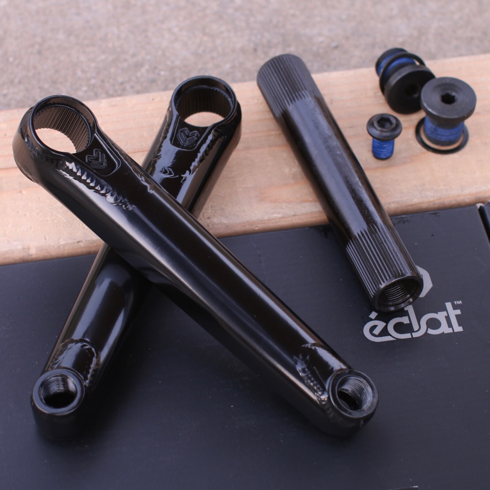 ECLAT BMX BIKE ONYX v2 BICYCLE CRANKS BLACK FIT CULT ODYSSEY PRIMO