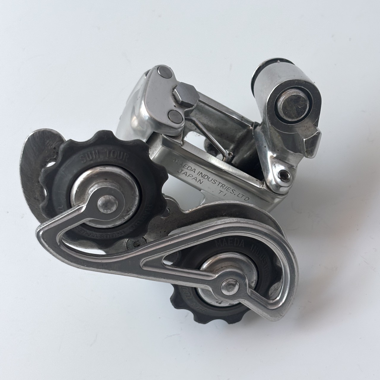 Suntour Superbe Pro (3100) short cage rear derailleur silver 1977