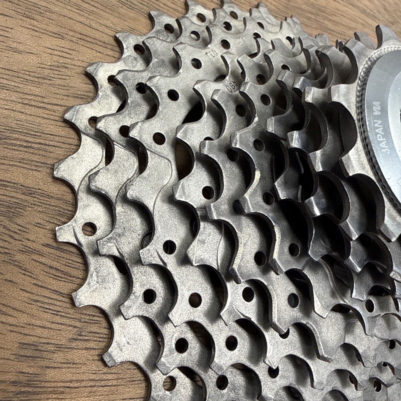 Shimano Ultegra CS-6700 10 Speed 12-30t Cassette w/ Chain
