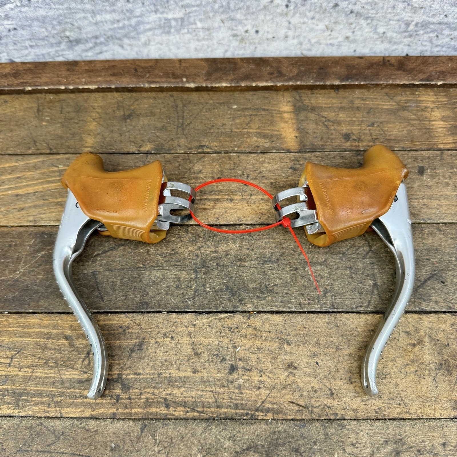 Vintage Weinmann Brake Levers Pair Drillium Non-Aero Brown Gum Hoods Drop Bar