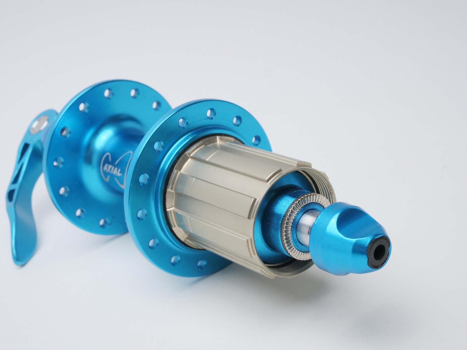 Axial Road Hubs Pair 28h 8-11 Speed 100/130mm Sealed Bearing Blue 508g Bike