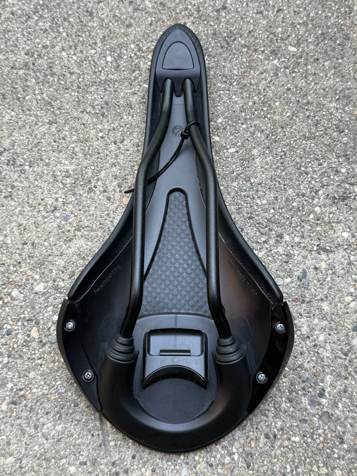 Fizik Aliante Road Bike Saddle Seat EUC – 11″ (280mm) – Handmade in Italy