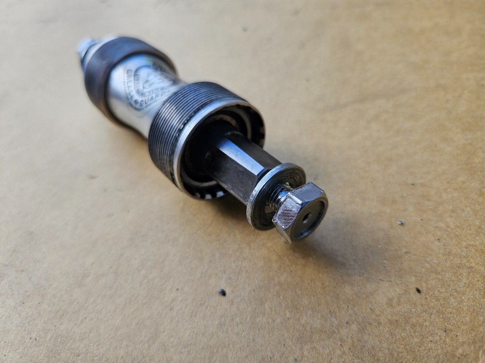 WTB Grease Guard 73mm Cartridge Bottom Bracket 113mm Spindle English Thread