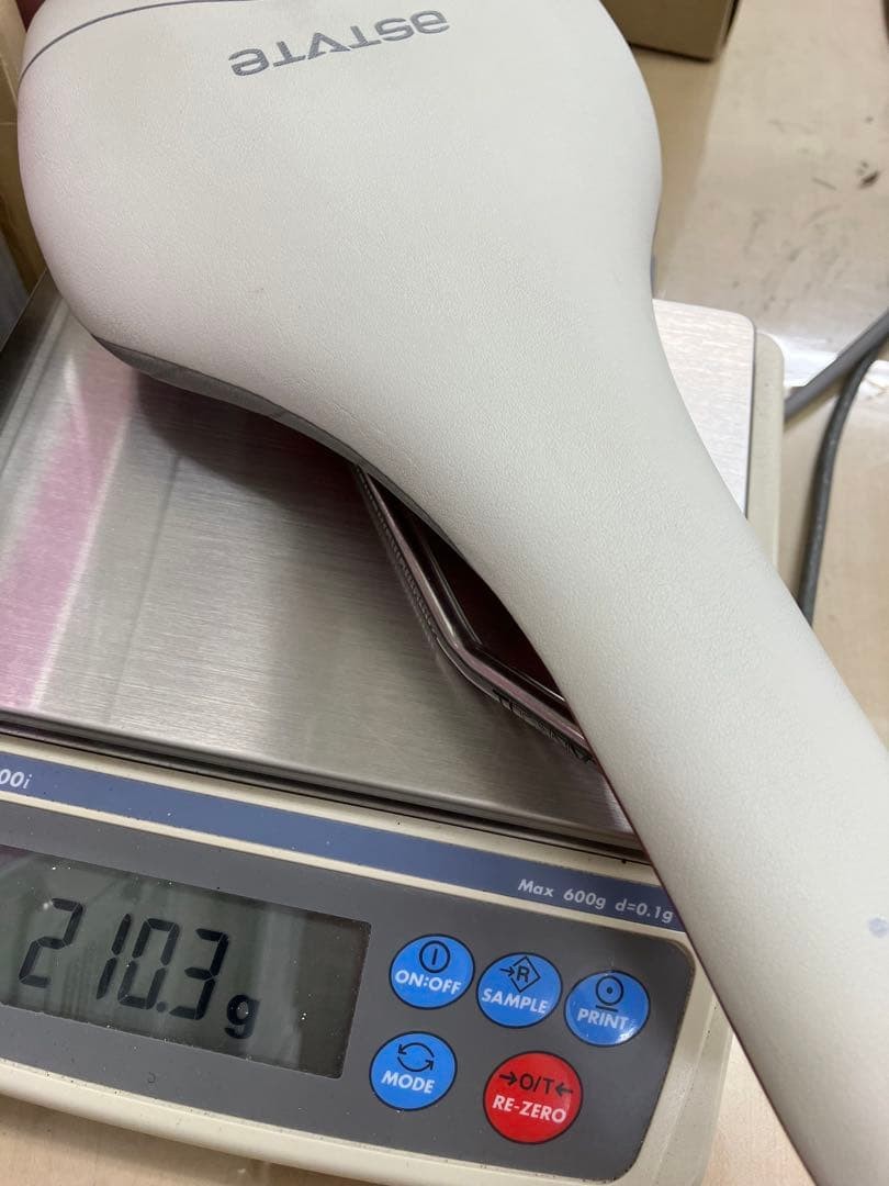Astute Ti Rail Saddle