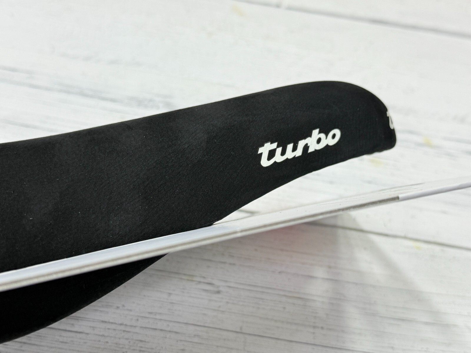 Selle Italia Turbo 1980 Nubuk Leather FeC Alloy Rail 146 x 275mm Saddle (Black)
