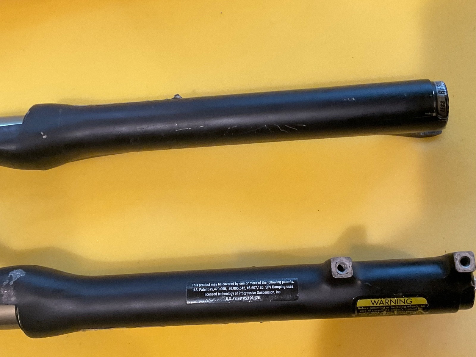 Manitou Minute SPV RT Fork 26” 1-1/8” Disc QR 90-120mm Broken Rebound Part