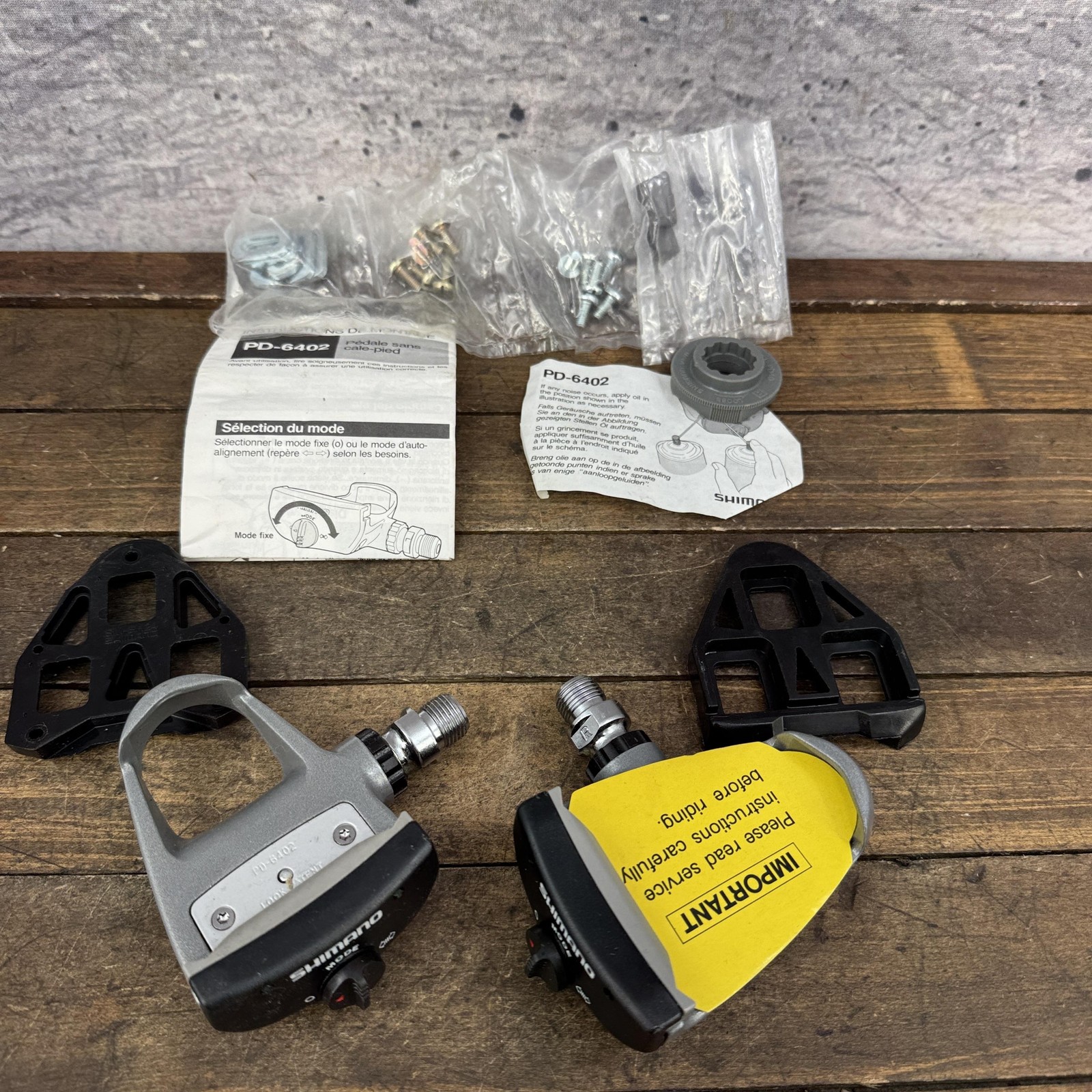 Vintage Shimano PD-6402 Clipless Pedals 600 Ultegra Road Bike 9/16 Cleats 585g