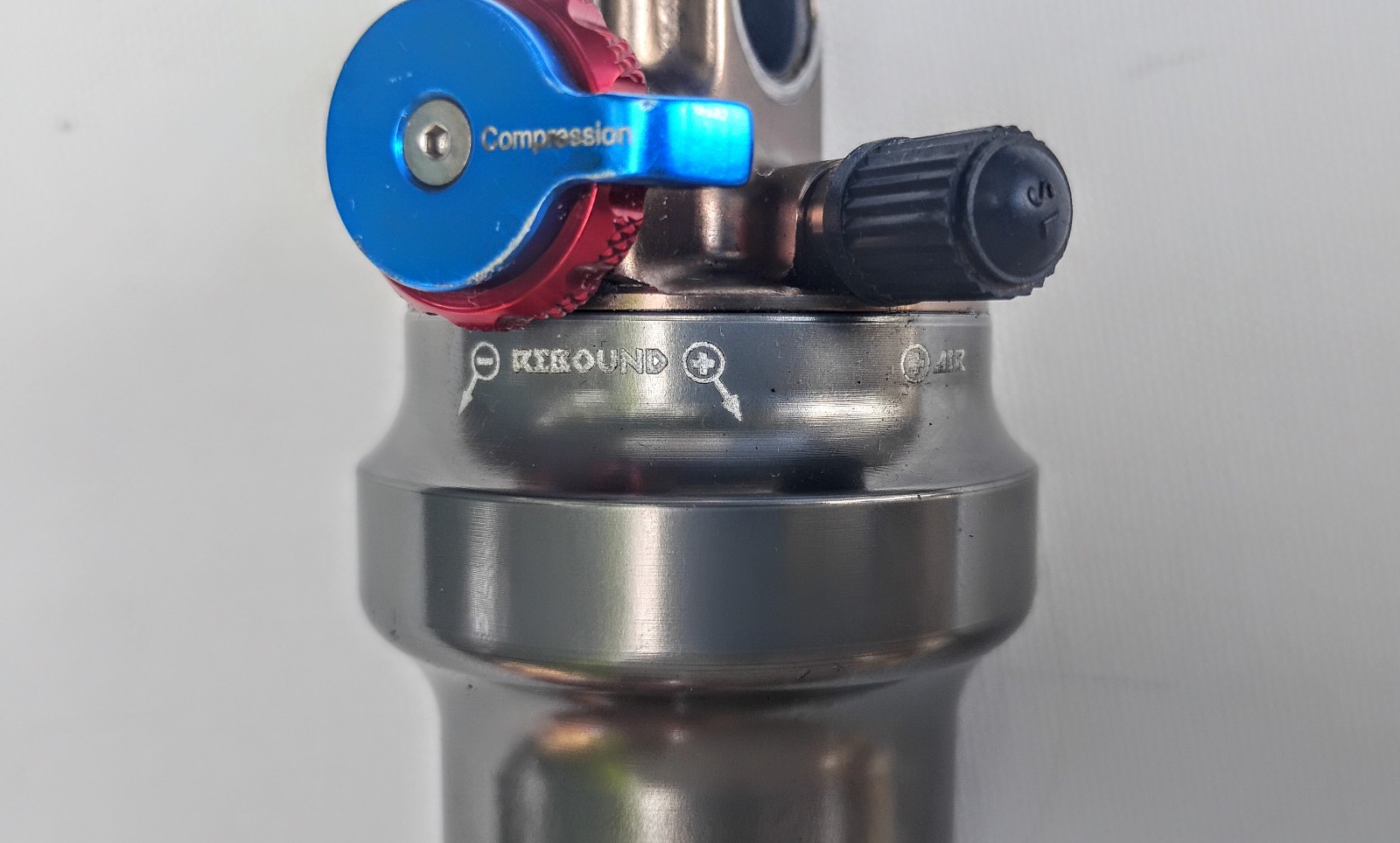 Specialized Mountain Bike Rear Air Shock 7.75″in. 200mm. Eye to Eye.