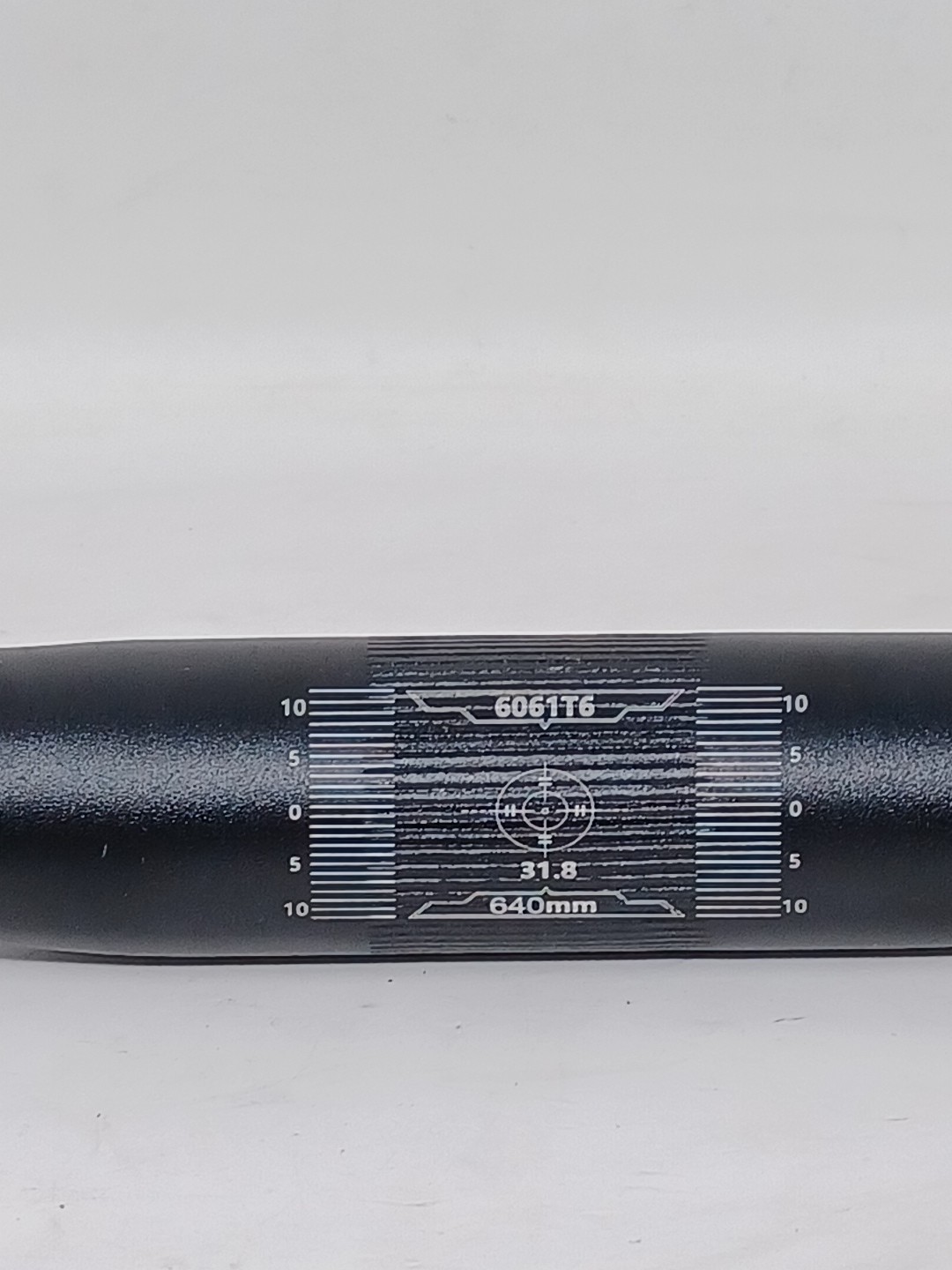 Aluminum Alloy Low Riser Handlebar 640mm Length 25.4/31.8mm Black