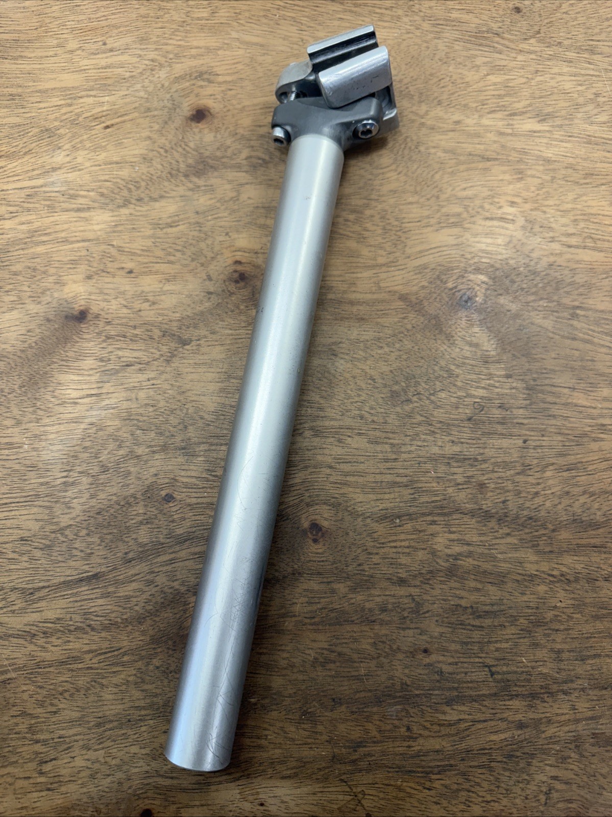 Suntour XC 9000 Vintage Mountain Bike Seatpost 27.2mm 300mm Japan