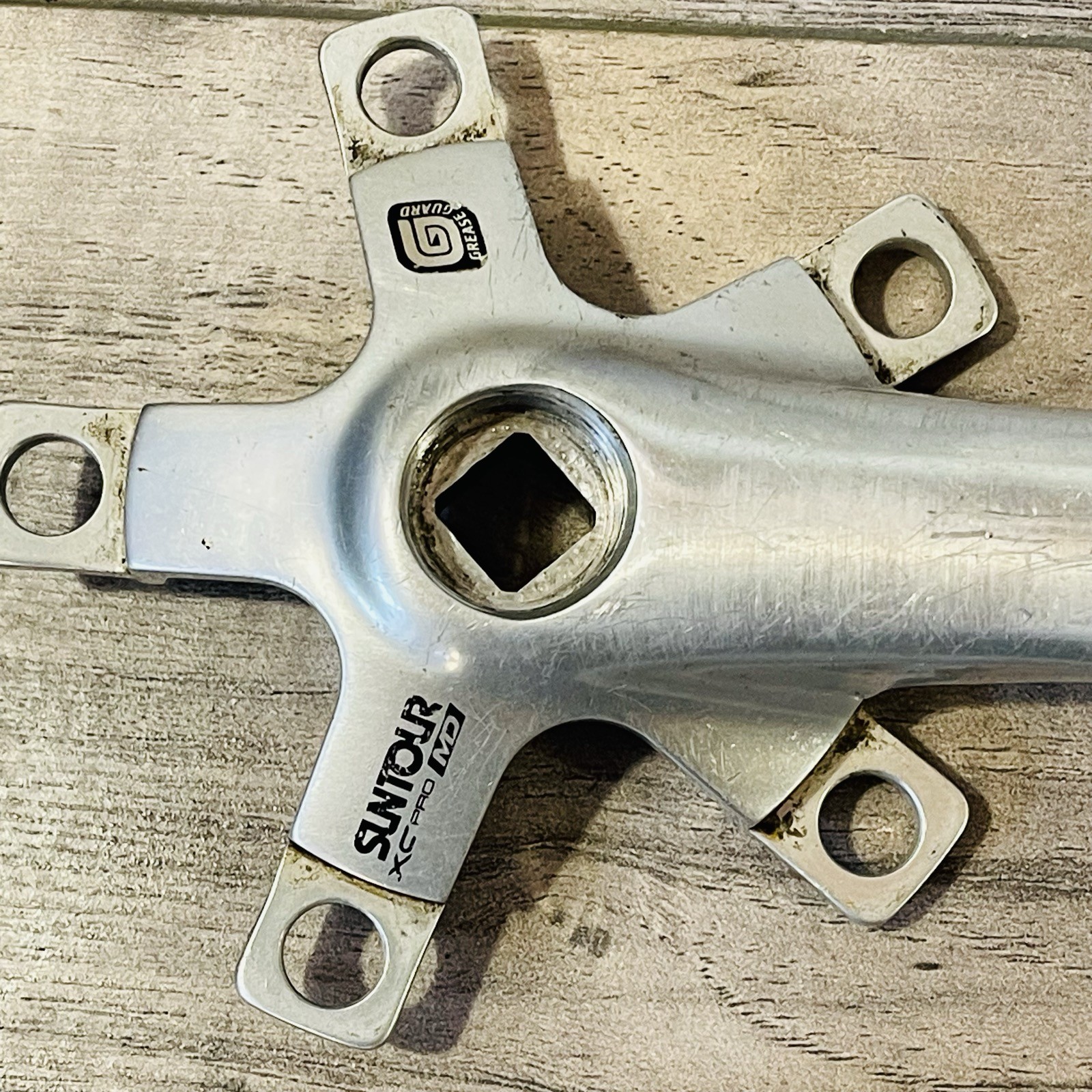 Vintage Suntour XC Pro MD Square Taper Crank Arms Grease Guard 175 Triple