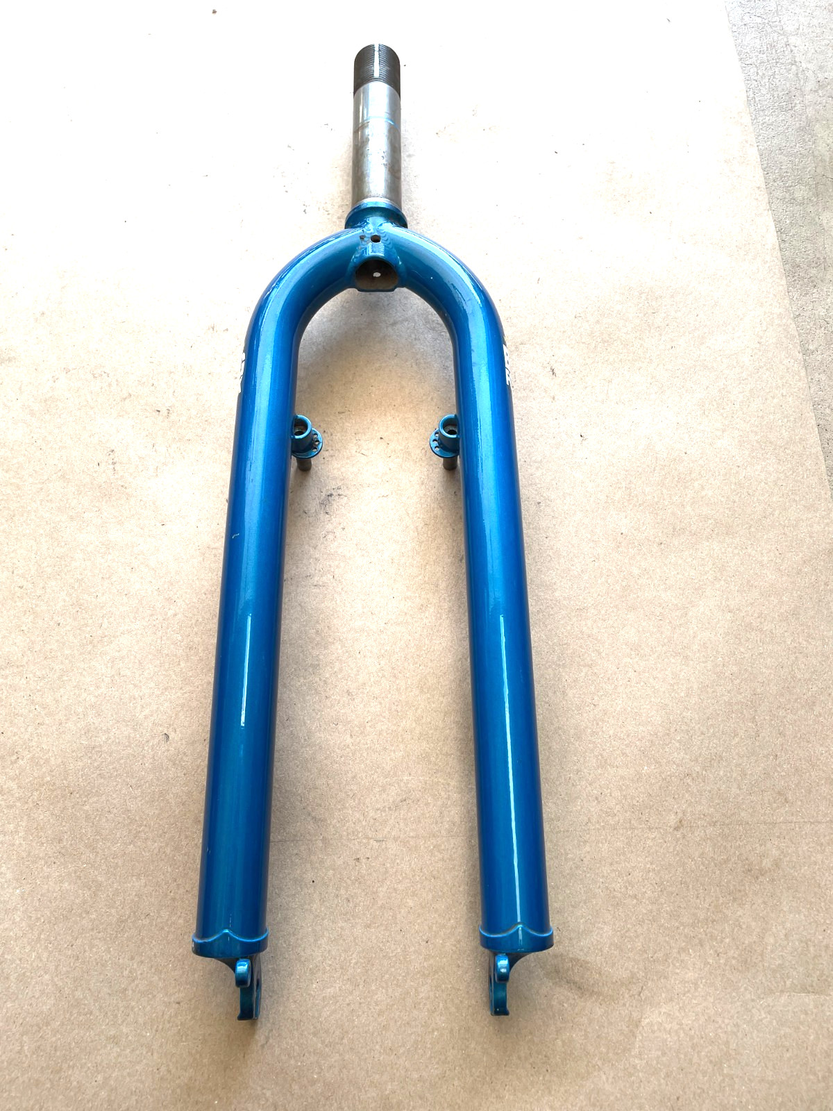 Tange Big Fork 26″ Rigid Fork 1 1/8″ Threaded Blue