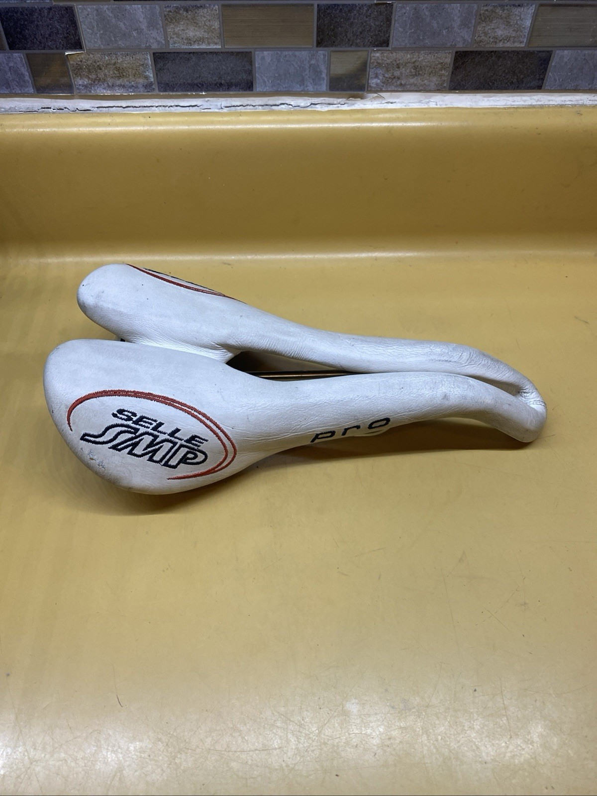 Selle SMP Pro White Leather 270mm x 150mm Titanium Rail Saddle
