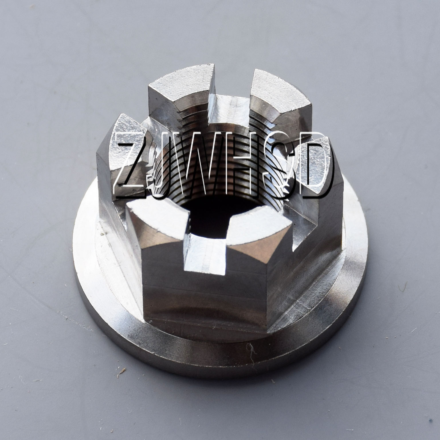 M14 x 1.5 Ti Titanium Hex Flange Castle Crown Nut / Motorcycle Wheel Axle Hub