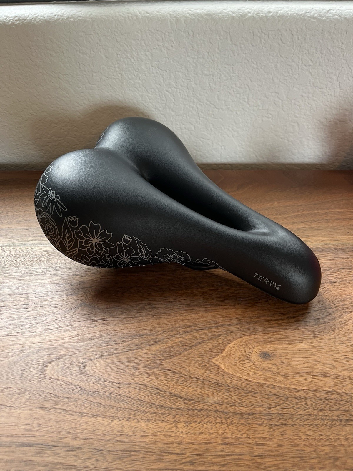 Terry Women’s Cite X Gel Biking Saddle Black with Flower Print
