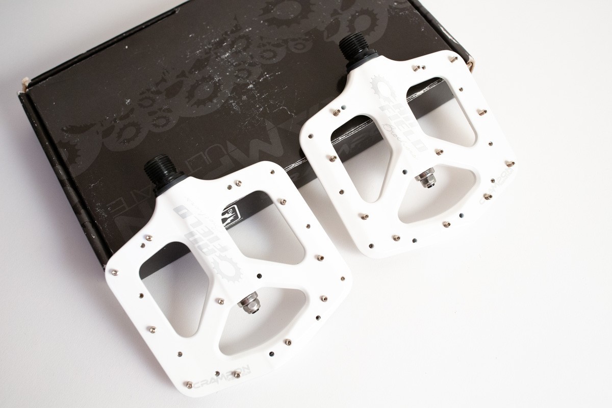 NOS Canfield Crampon Ultimate Magnesium Pedals White 19/16 MTN Pedals