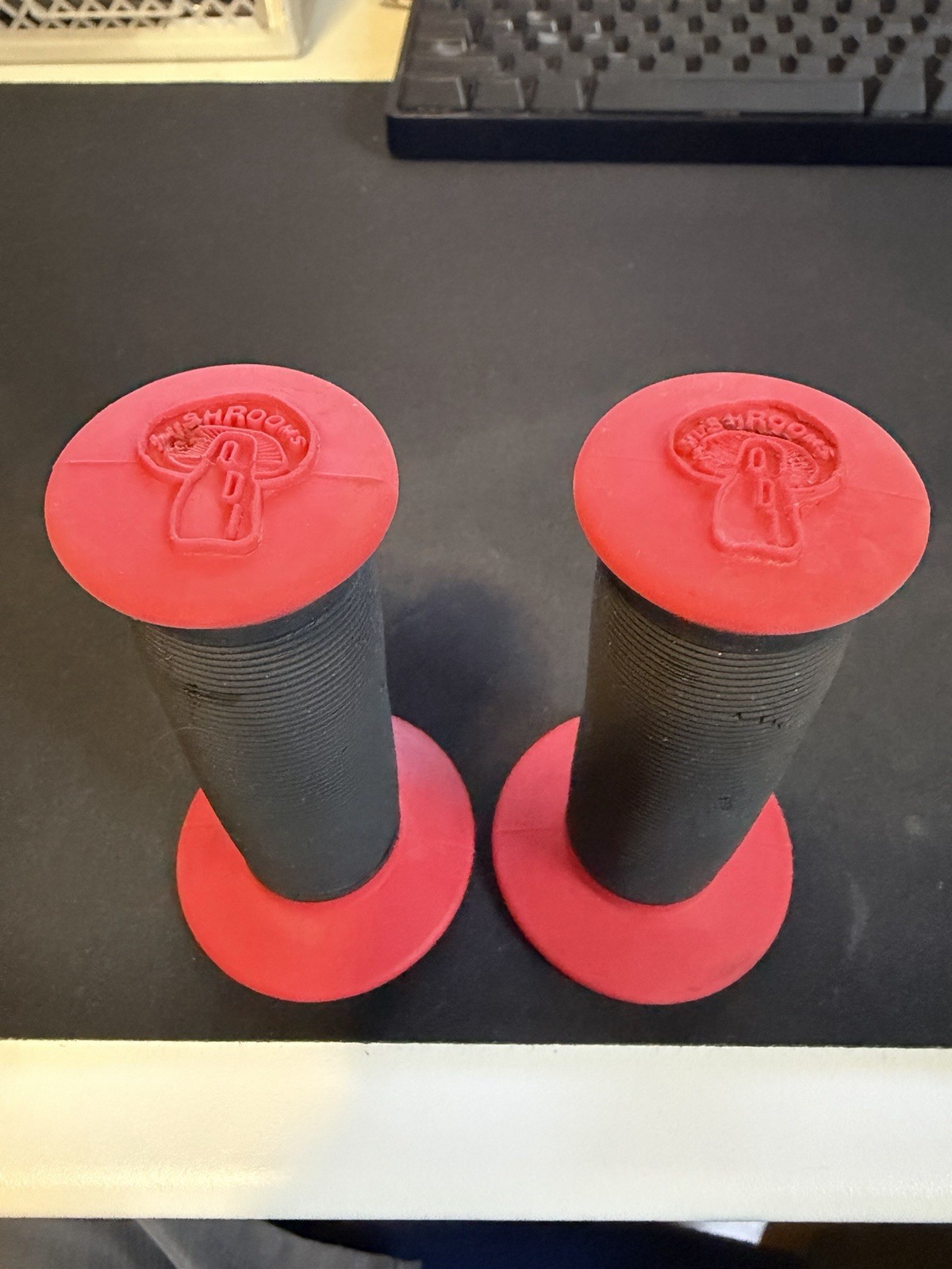 Vintage ODI SE Racing Mushroom II BMX Slip-On Handlebar Grips (D Blocks)