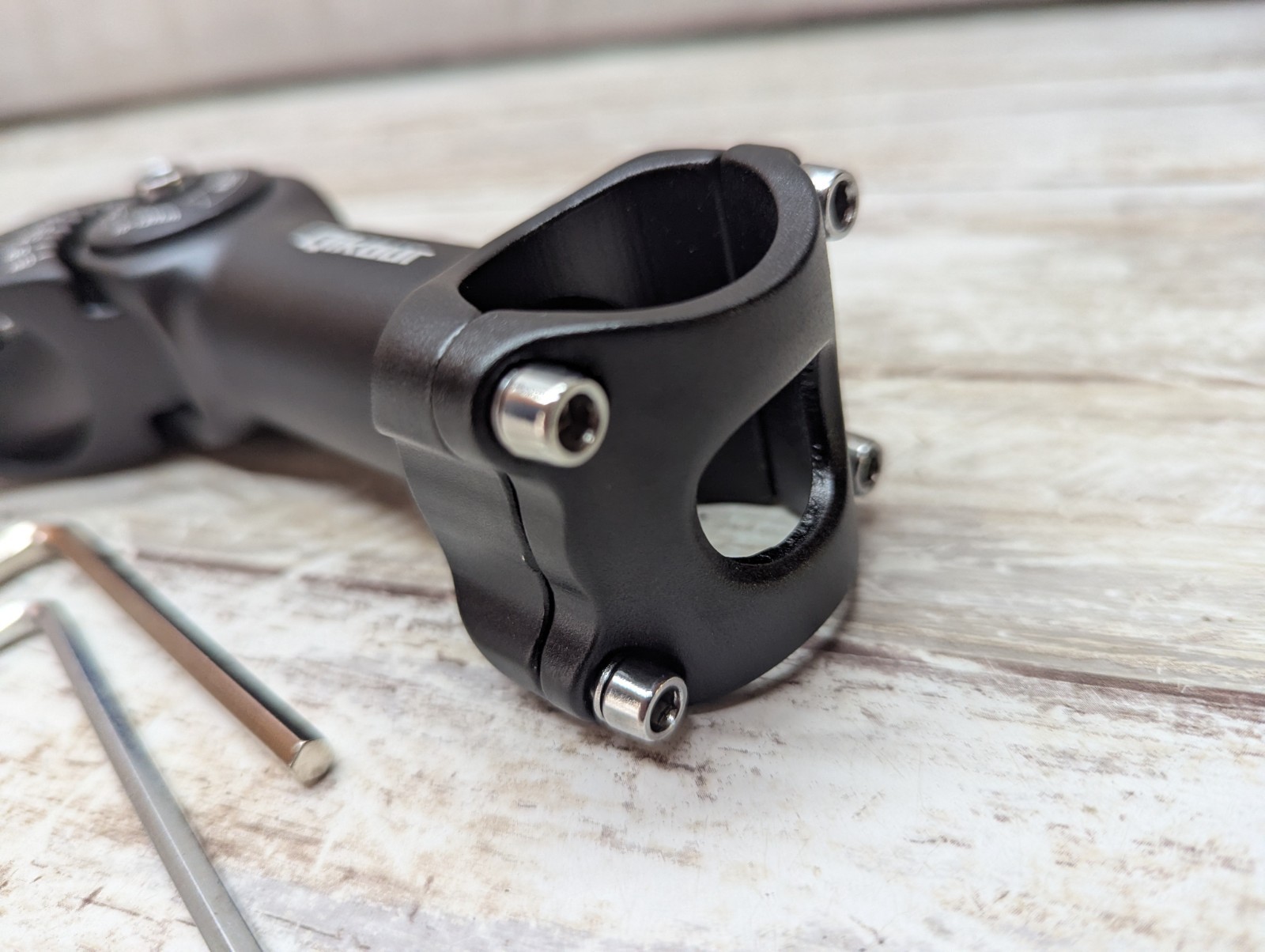 Bike Stem Adjustable 60 Degree 31.8Mm (1-1/4″) / 25.4Mm (1″) Handlebar Stem for