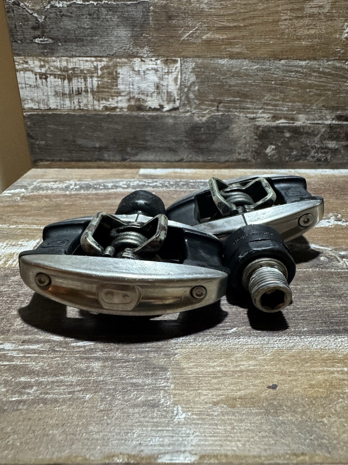 Crankbrothers SPD Compatible Clipless Bike Pedals Pair Black/Silver 9/16 in Axle