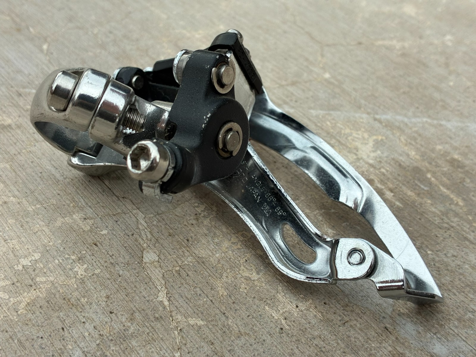 NOS Shimano Deore XT FD-M739 Triple Front Derailleur | 28.6 mm / Top pull