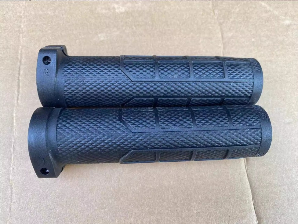 Specialized Bicycle Handlebar Grip Lock On 130mm MTB Bike grips