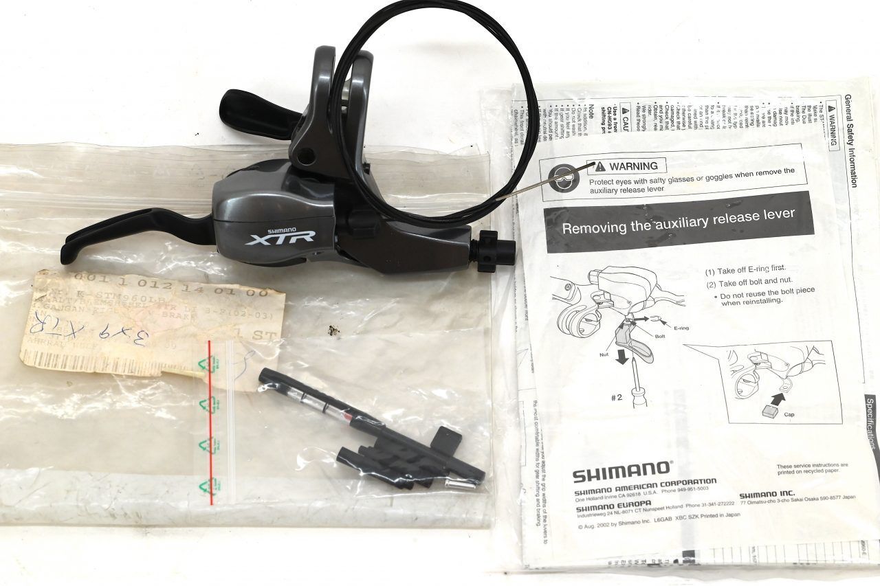 Shimano XTR ST-M960 right shifter/brakelever 3×9 NOS