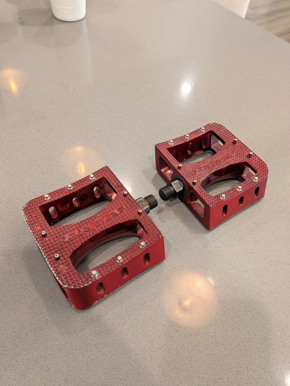 Primo Aluminum Platform Pedals 9/16in Red Sealed Bearings Pair