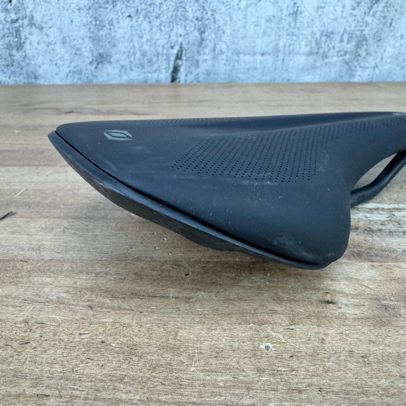New Takeoff! Syncros Belcarra Regular SL 7x9mm Carbon Rails 130mm Bike Saddle