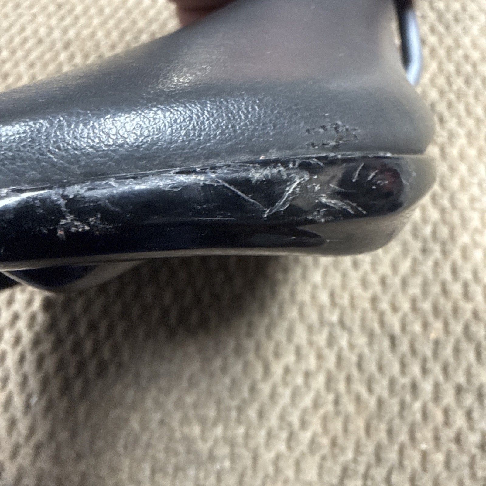 Aliante Sport Saddle FI’ZI:K MADE IN ITALY LEATHER 9.9OZ USED CONDITION