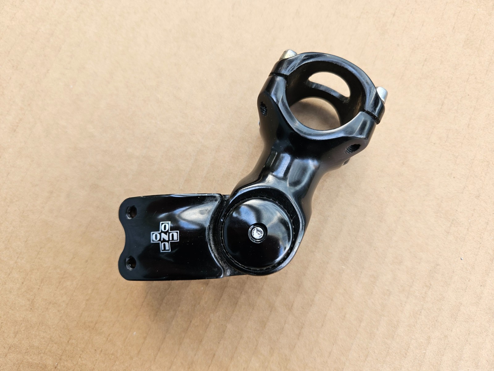 Uno Adjustable 1-1/8″ Threadless Stem 90mm x 31.8mm Clamp Black