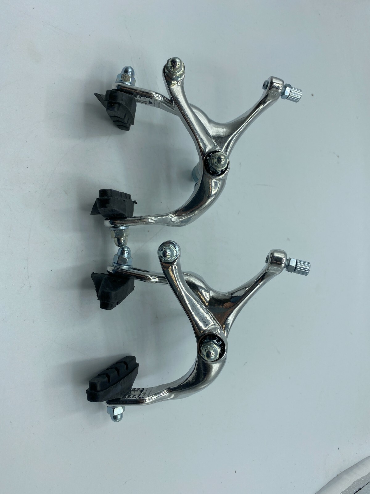 PAIR 700C ROAD BIKE BICYCLE ALUMINUM SIDE PULL CALIPER BRAKE FRONT + REAR SILVER